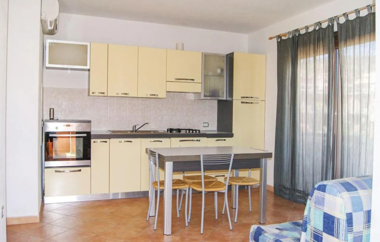 Residence Il Giglio Near The Sea 卡斯特尔萨多 公寓